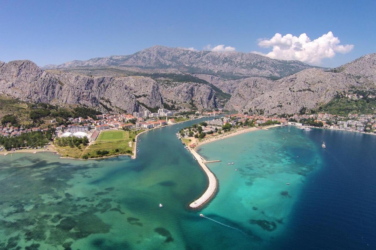 Apartments By The Sea Omis - 15485 Exteriér fotografie